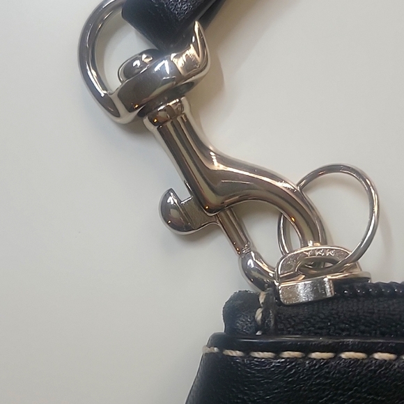 COACH WRISTLET Smooth Leather in Black - Picture 6 of 8